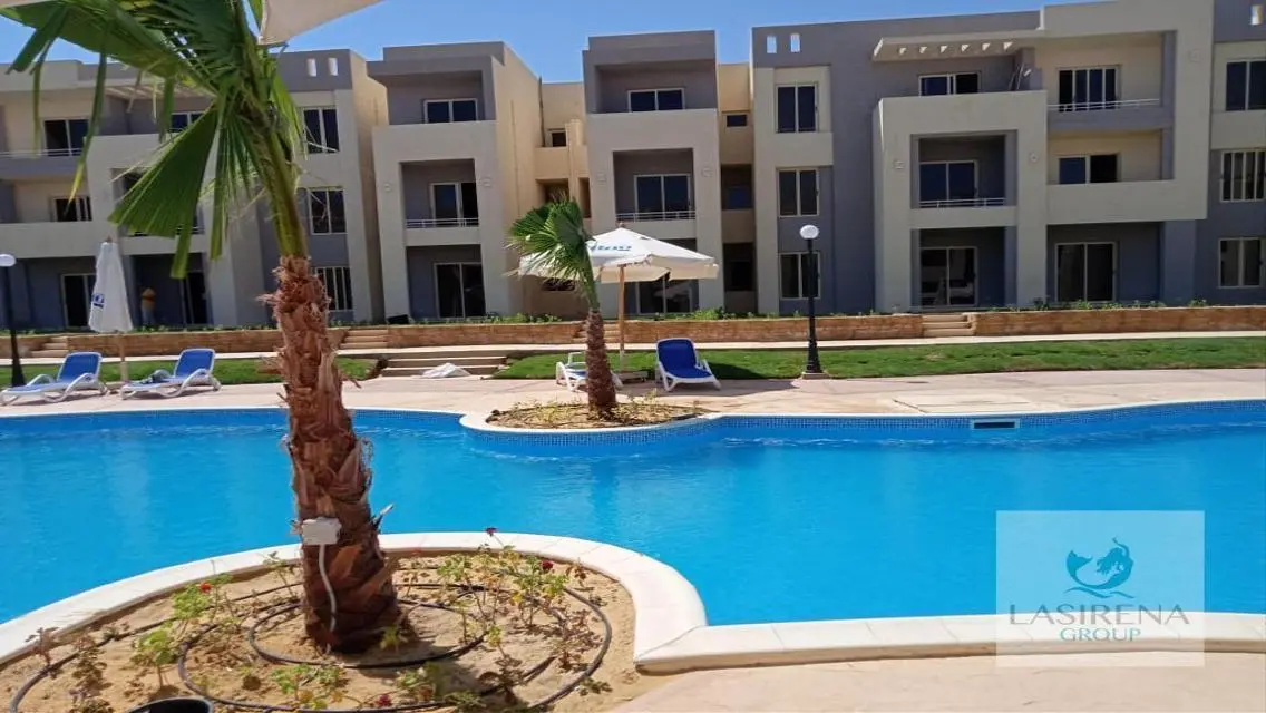 Luxury Apartment with Private Garden and Pool in the City Center