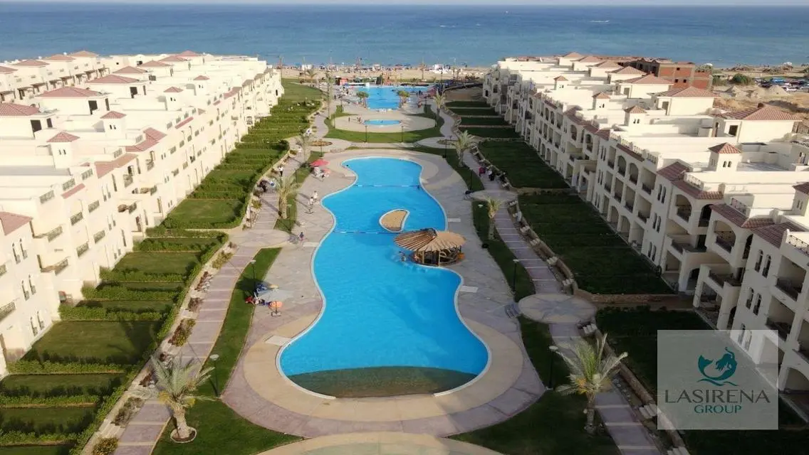 Luxury Villa for Sale with Extensive Amenities