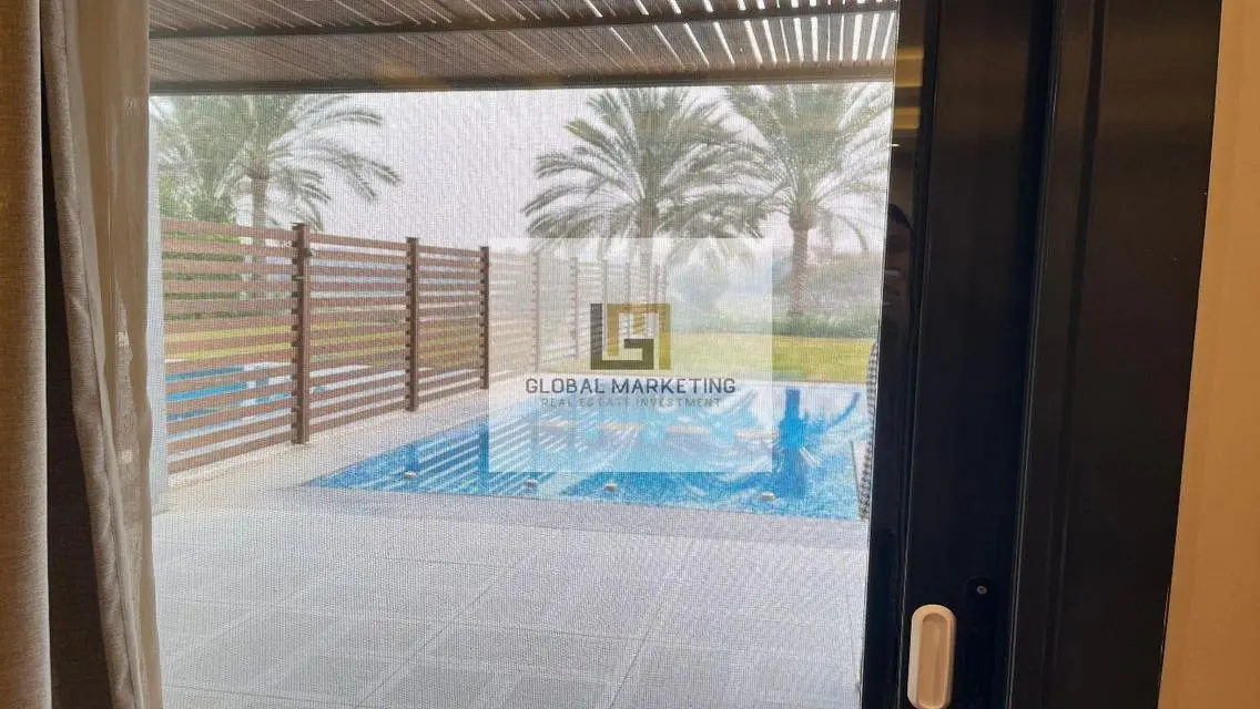 فيلا فاخرة بمسبح خاص وحديقة خاصة