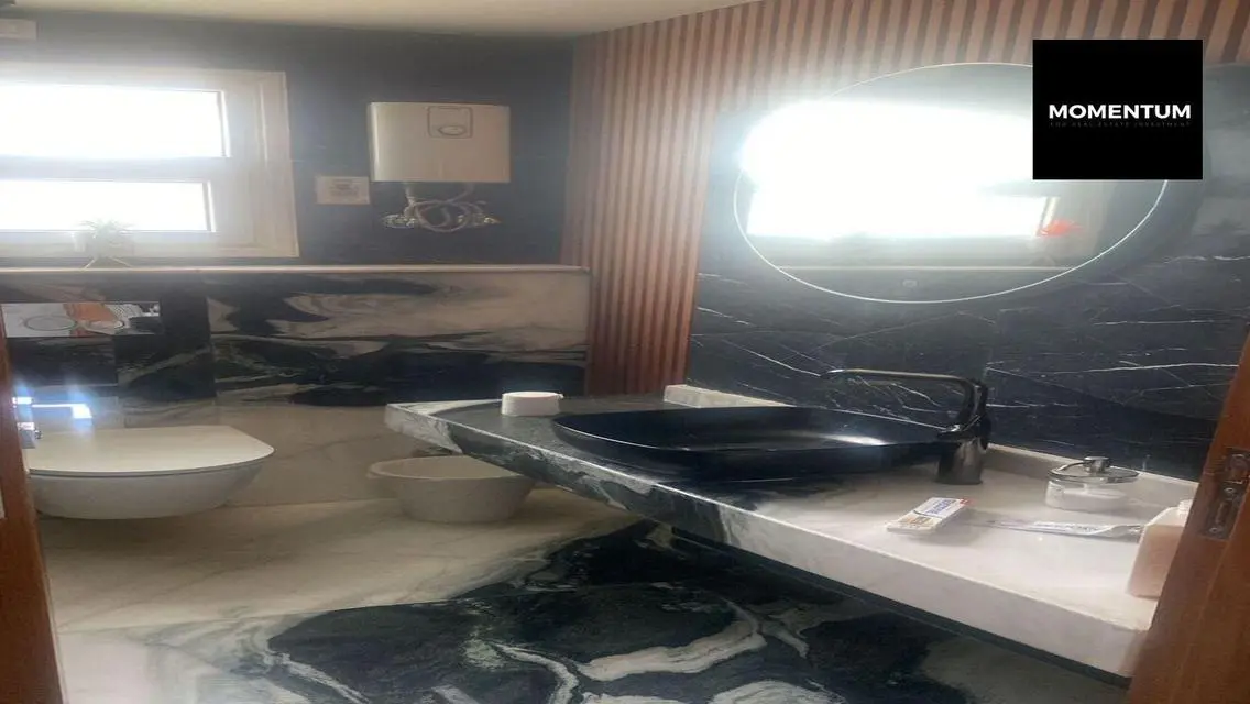 Luxury Villa in Madinaty - B10-160