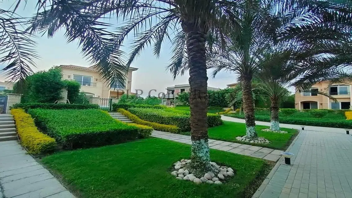 فيلا متميزة للبيع بسعر مغري