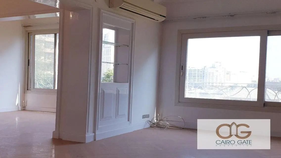 شقة حديثة وجديدة للكراء بـ3 غرف نوم في الزمالك