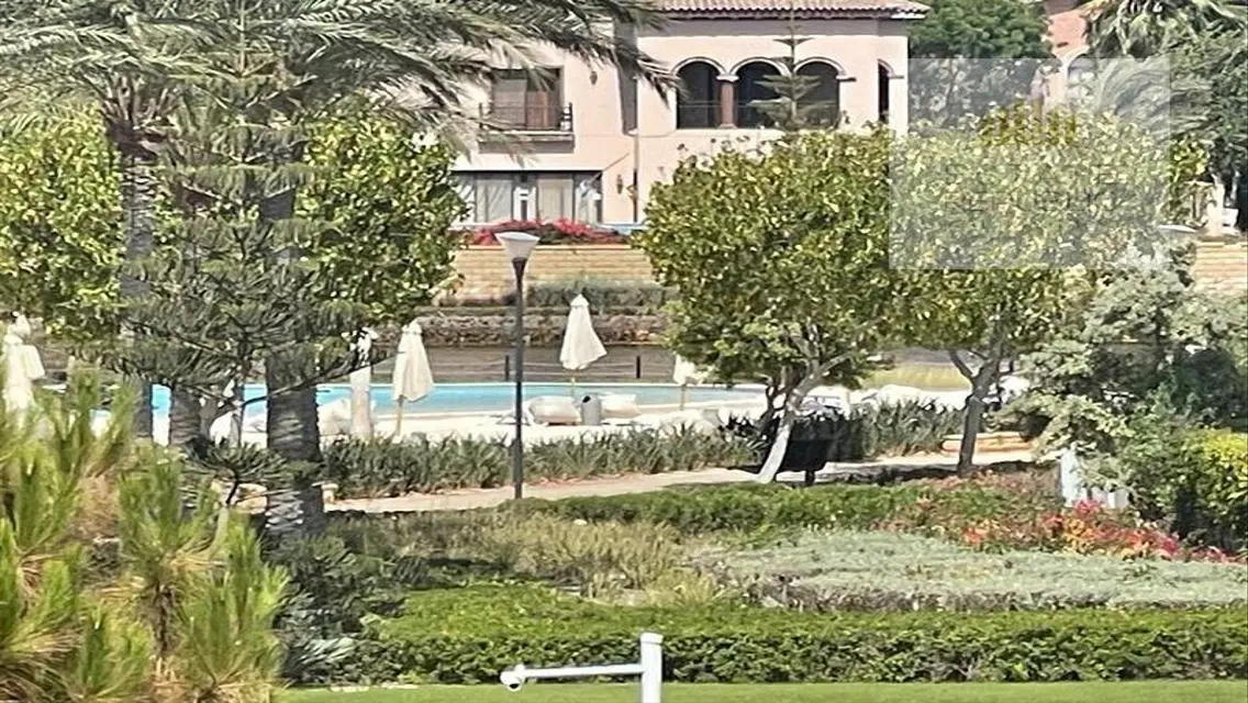 شقة فاخرة للبيع مع إطلالة رائعة