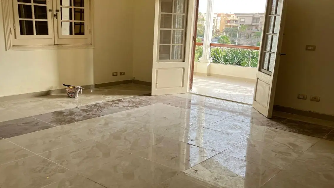 شقة فاخرة للبيع بسعر مناسب