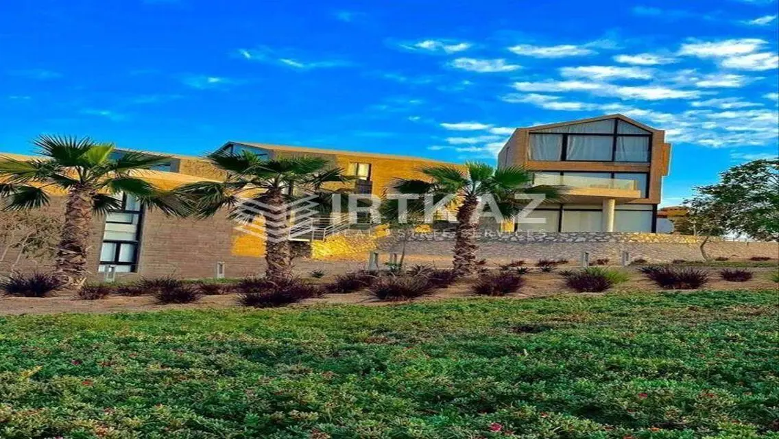 Luxury Apartment with All Amenities