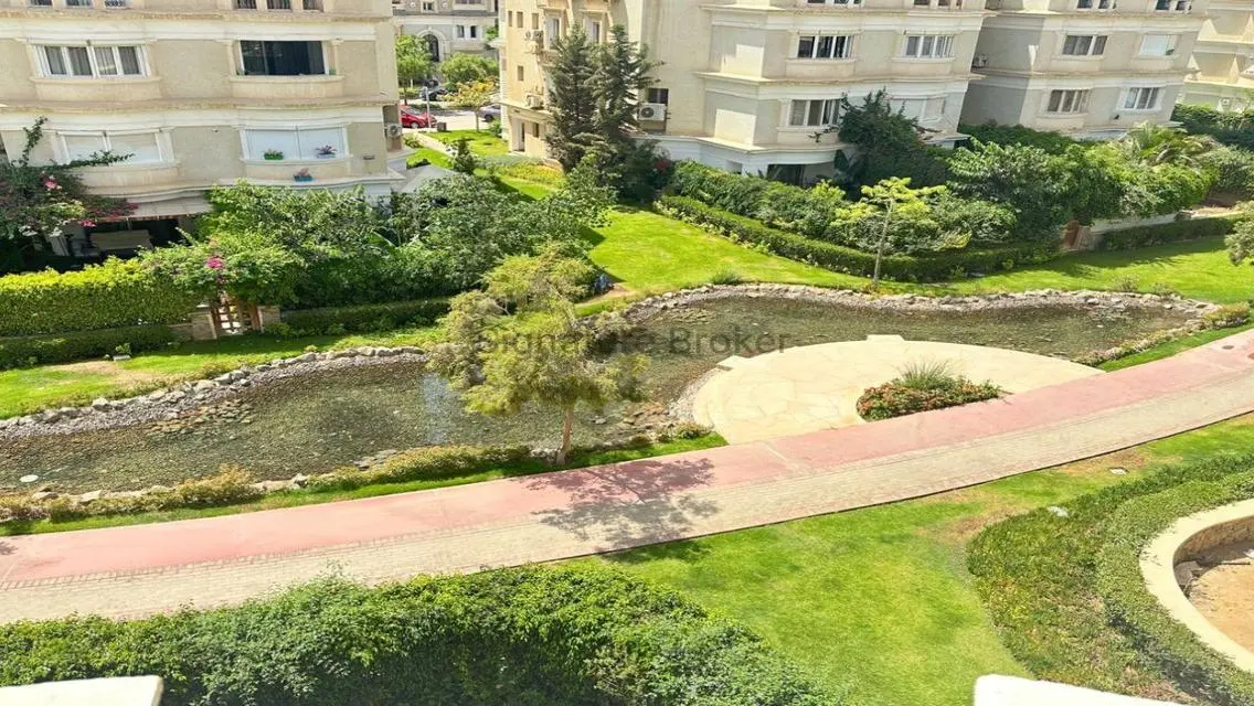 شقة للإيجار في كمبوند ماونتن فيو هايد بارك - القاهرة الجديدة