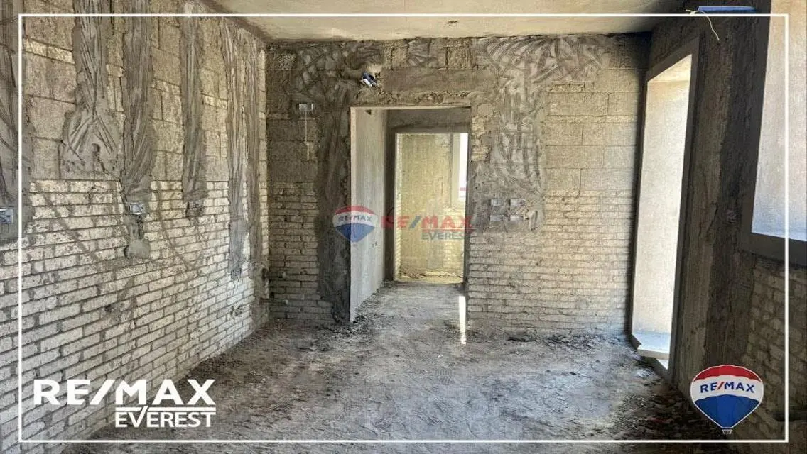 Luxury Villa in Prime Location - For Rent