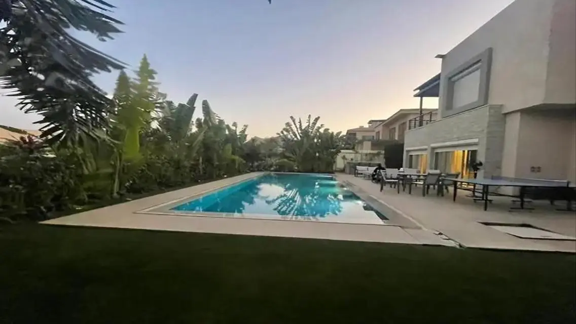Luxury Villa with Private Garden and Pool