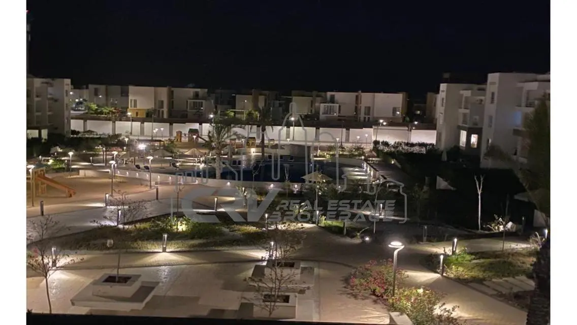 Luxury Apartment with Stunning Lake View - 115 sqm