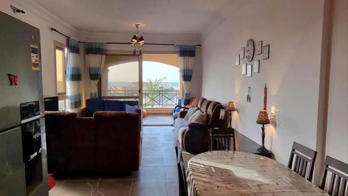 Luxury Lakeview Apartment for Sale