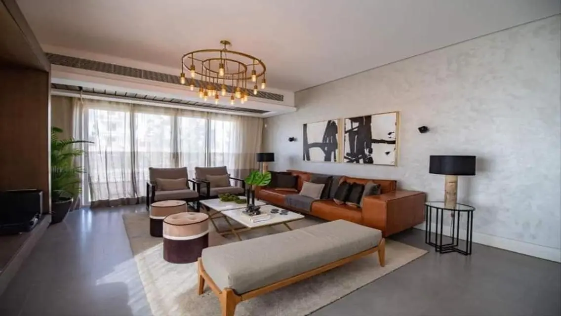 Luxurious Villa with Spacious Design for Sale
