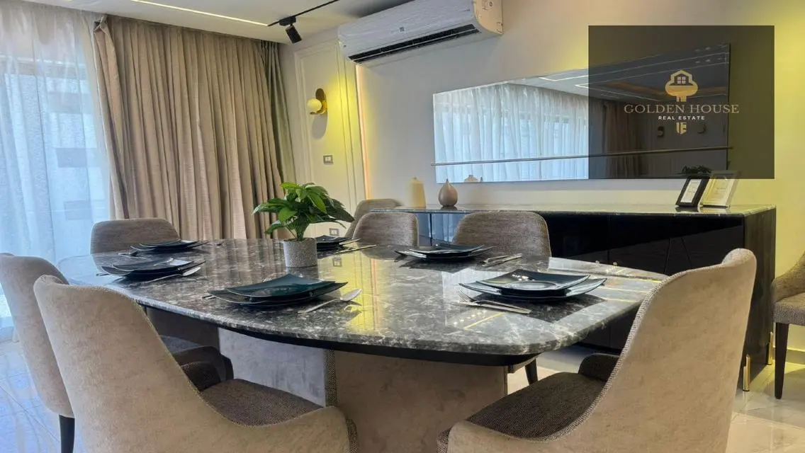 Elegant Lake View Apartment 2-3-4