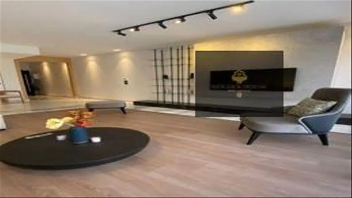 Lake View Apartment at Residence 145