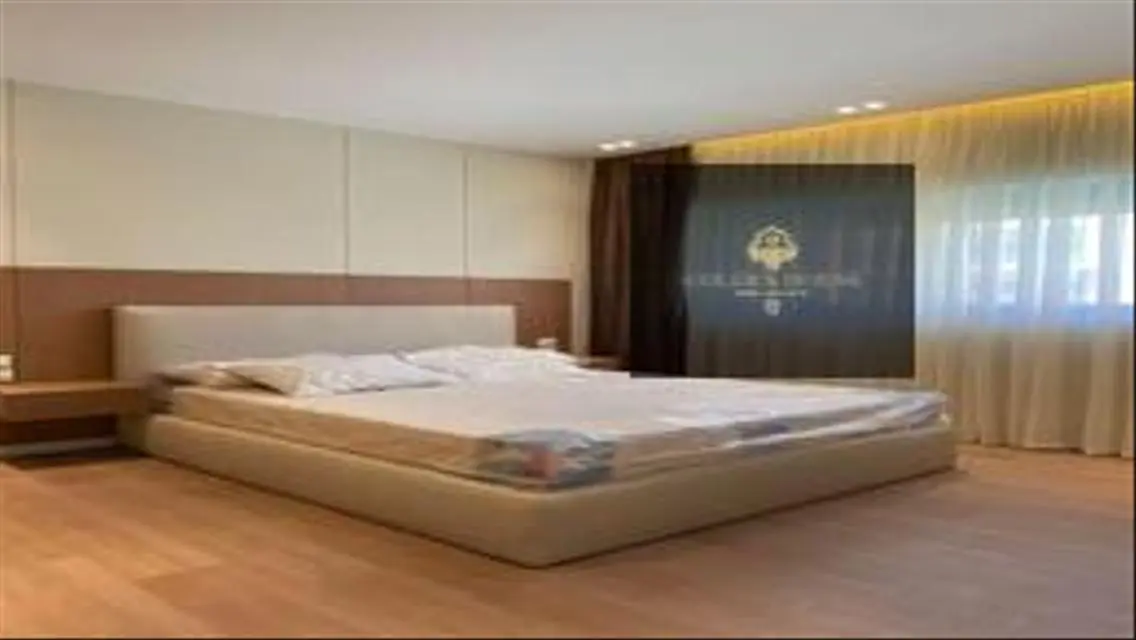 Lake View Apartment at Residence 145