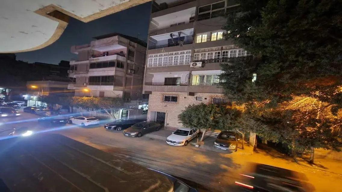 Luxury Apartment with 100 Sqm and Balcony