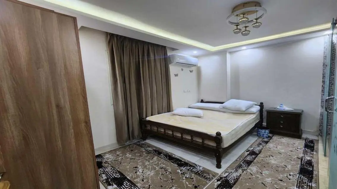 Luxury Apartment with 100 Sqm and Balcony