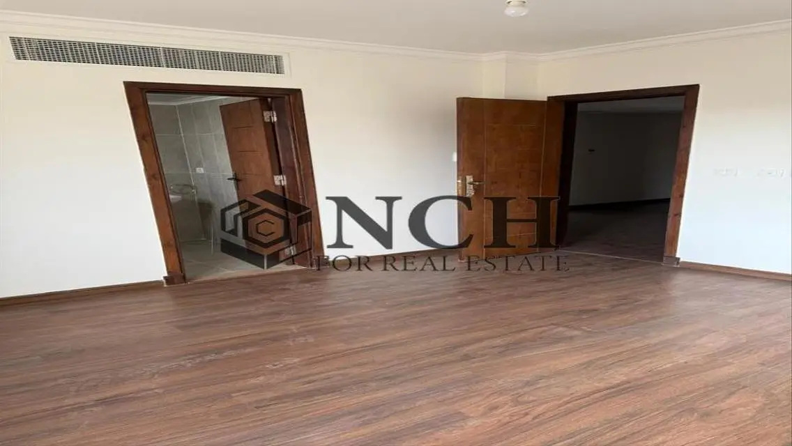 Stunning Apartment for Sale with Spacious Living Area