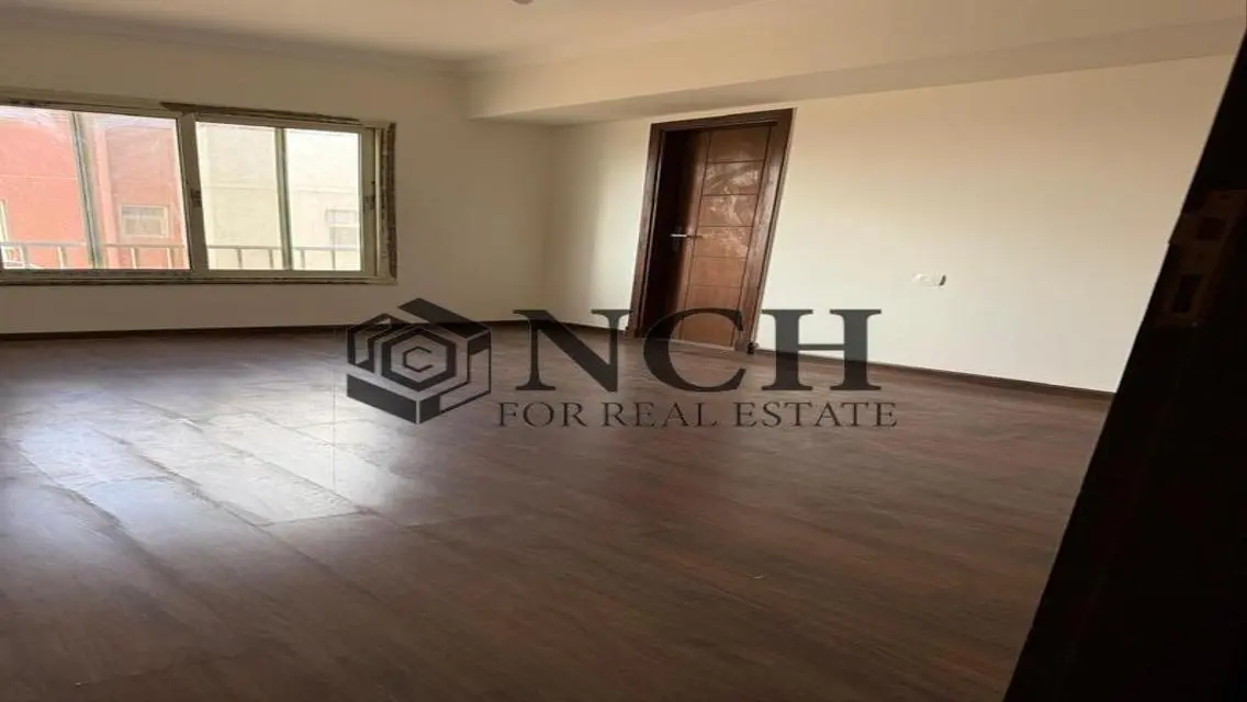 Stunning Apartment for Sale with Spacious Living Area