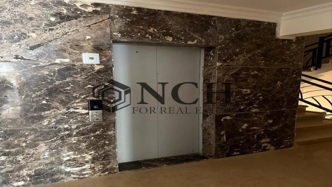 Stunning Apartment for Sale with Spacious Living Area