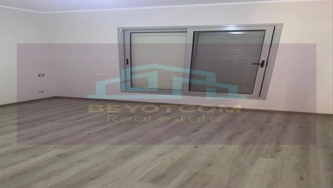 Luxurious Apartment with Spacious Layout in Prime Location
