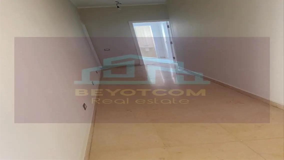 Luxurious Apartment with Spacious Layout in Prime Location
