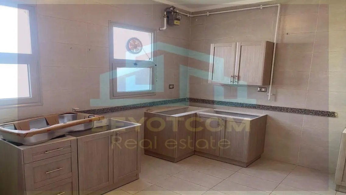 Luxurious Apartment with Spacious Layout in Prime Location