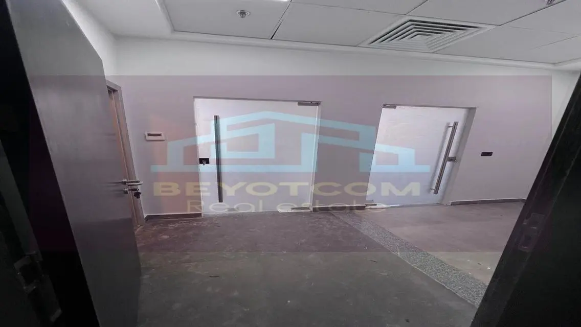 Luxurious Office Space for Rent with Various Amenities