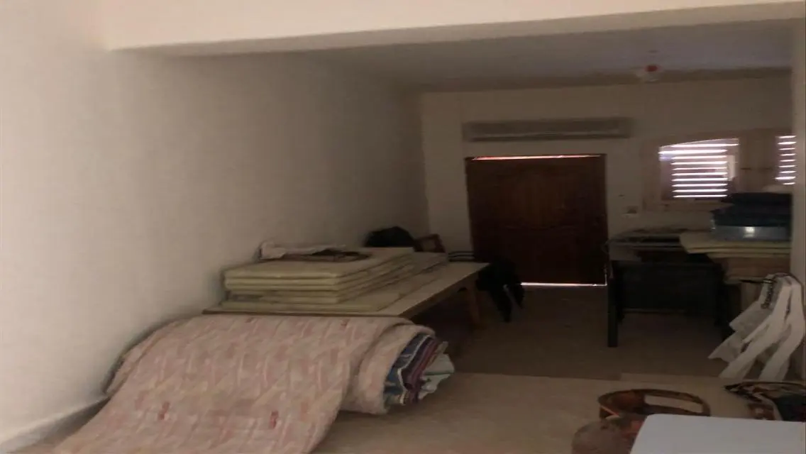 فيلا فاخرة للبيع بحي راقي