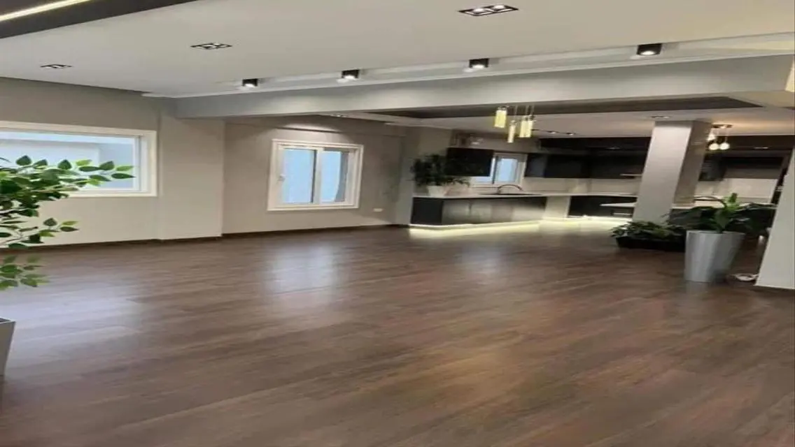 Luxury and Comfort in a Stunning Residential Unit