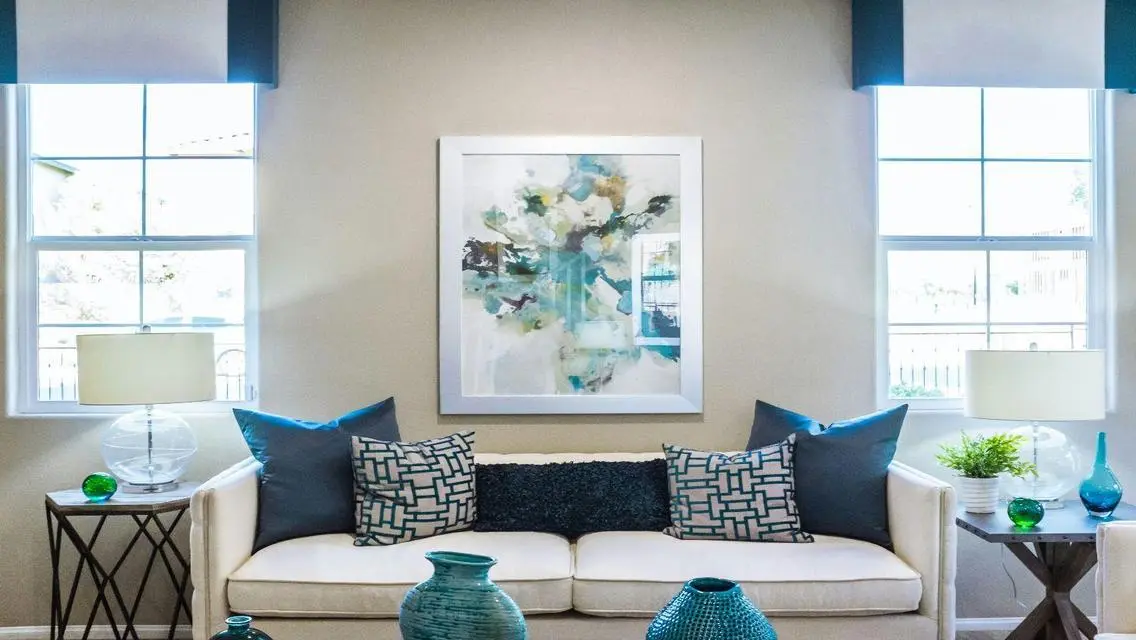 Luxury and Comfort in a Stunning Residential Unit