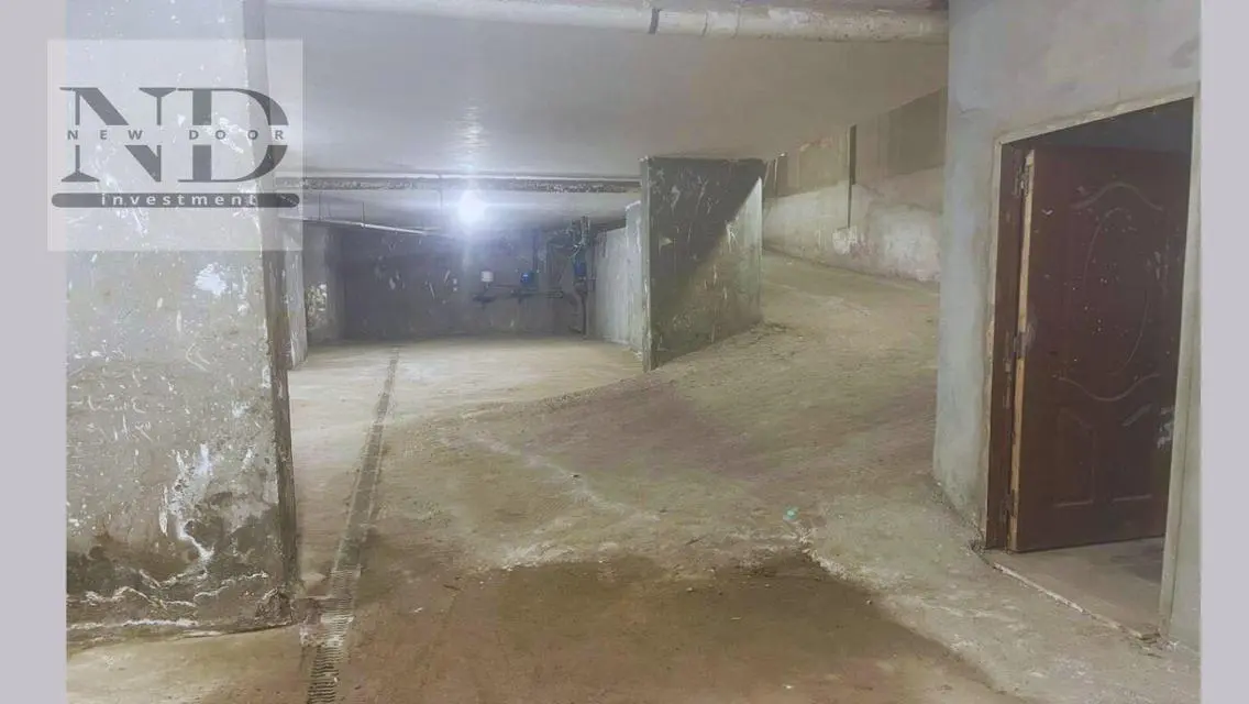 شقة رائعة بمساحة 301 متر في منطقة حيوية