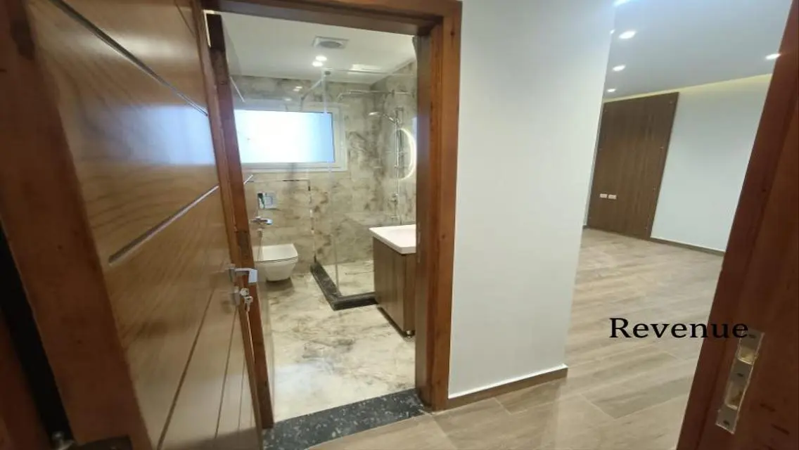 3-Bedroom Apartment in Taj City