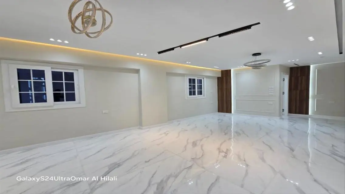 شقة فاخرة للبيع في قلب المدينة