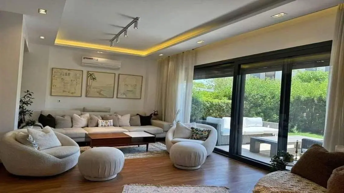 Luxury Villa for Sale in Sarai