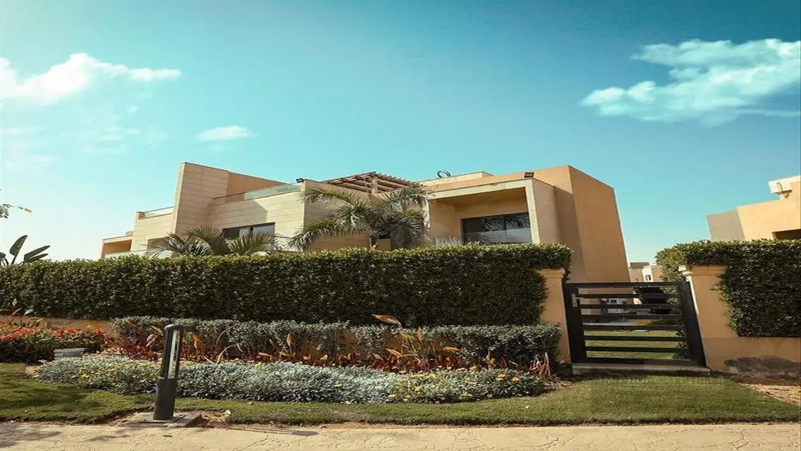 Luxury Home with Modern Design in the Heart of the City
