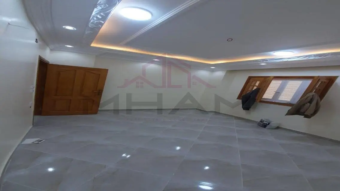 شقة للإيجار بمساحة 6200 متر