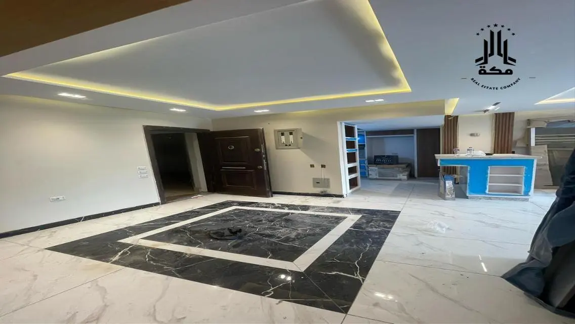 شقة فاخرة للبيع - 4 غرف نوم بتصميم عصري