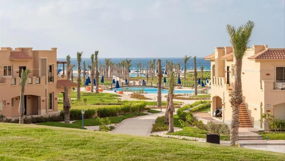 Luxurious Villa with Private Garden and Pool