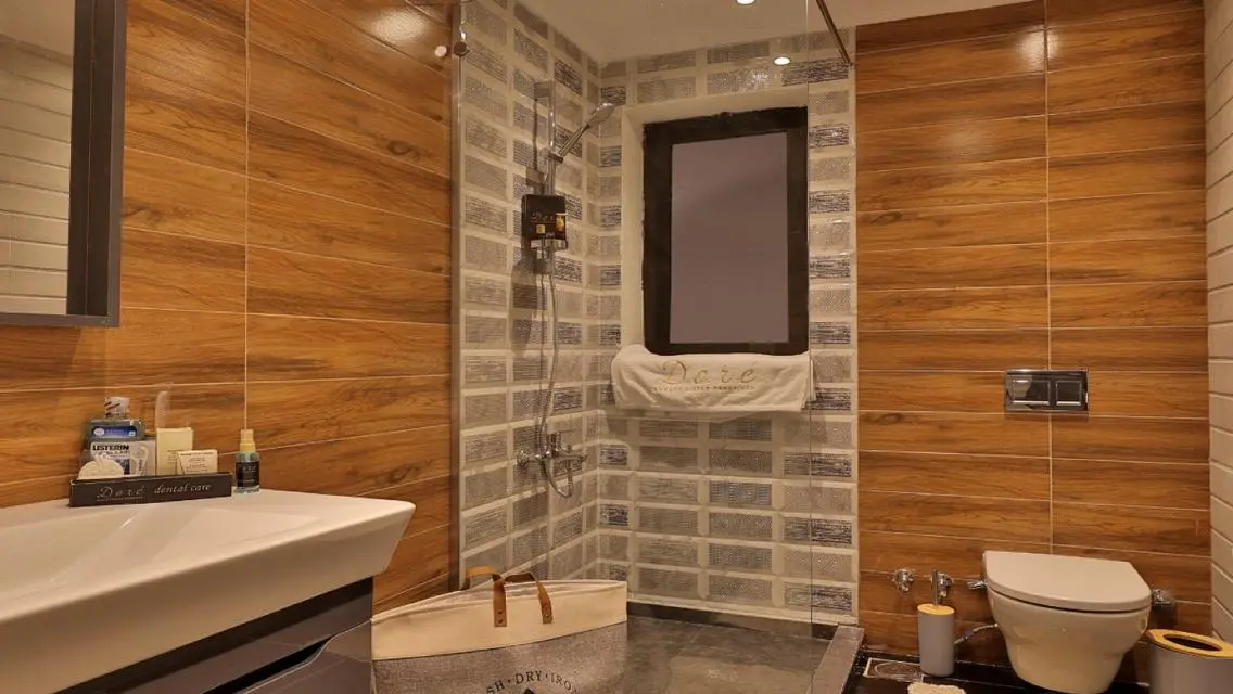 Luxury Lake View Apartment for Sale