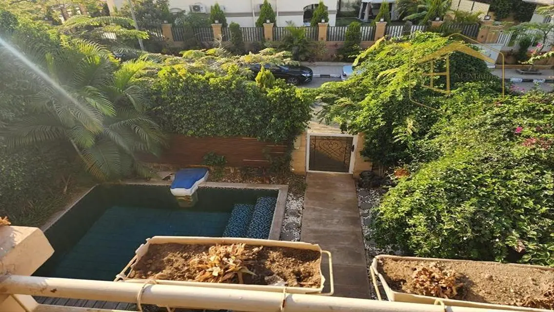 فيلا فاخرة مع مسبح خاص وإطلالة مميزة