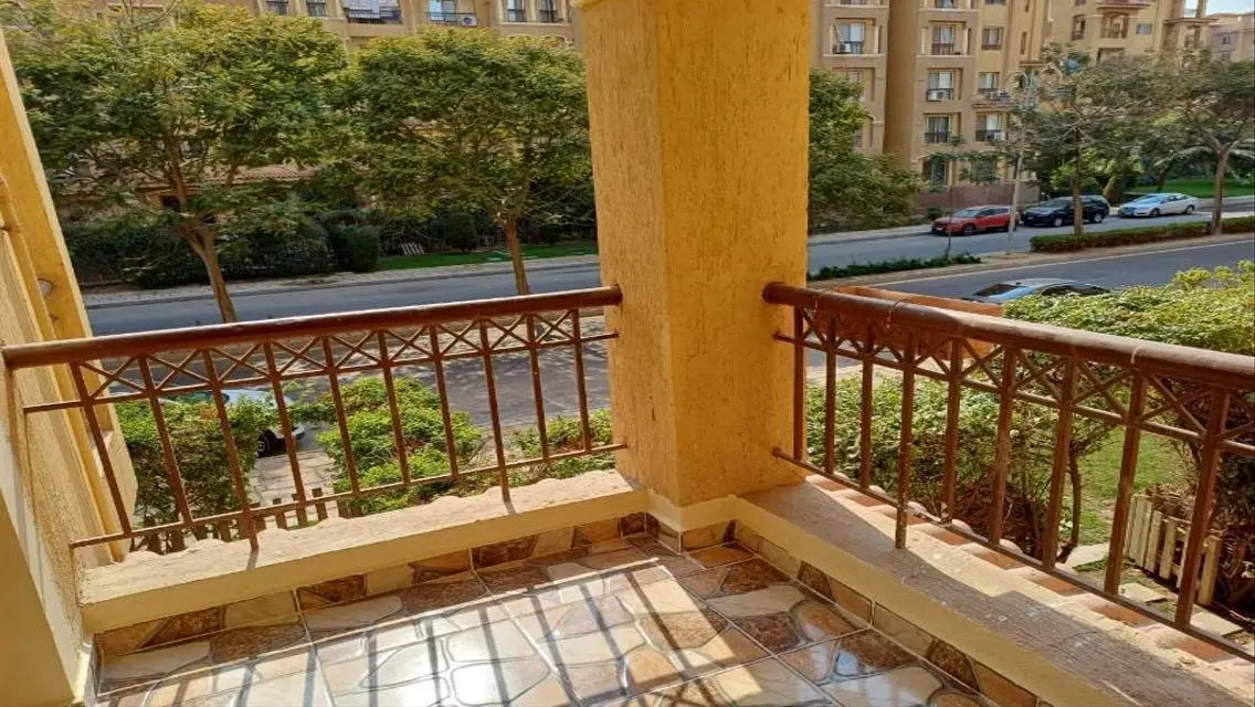 شقة فاخرة في مدينة مدينتي - فرصة لا تعوض!
