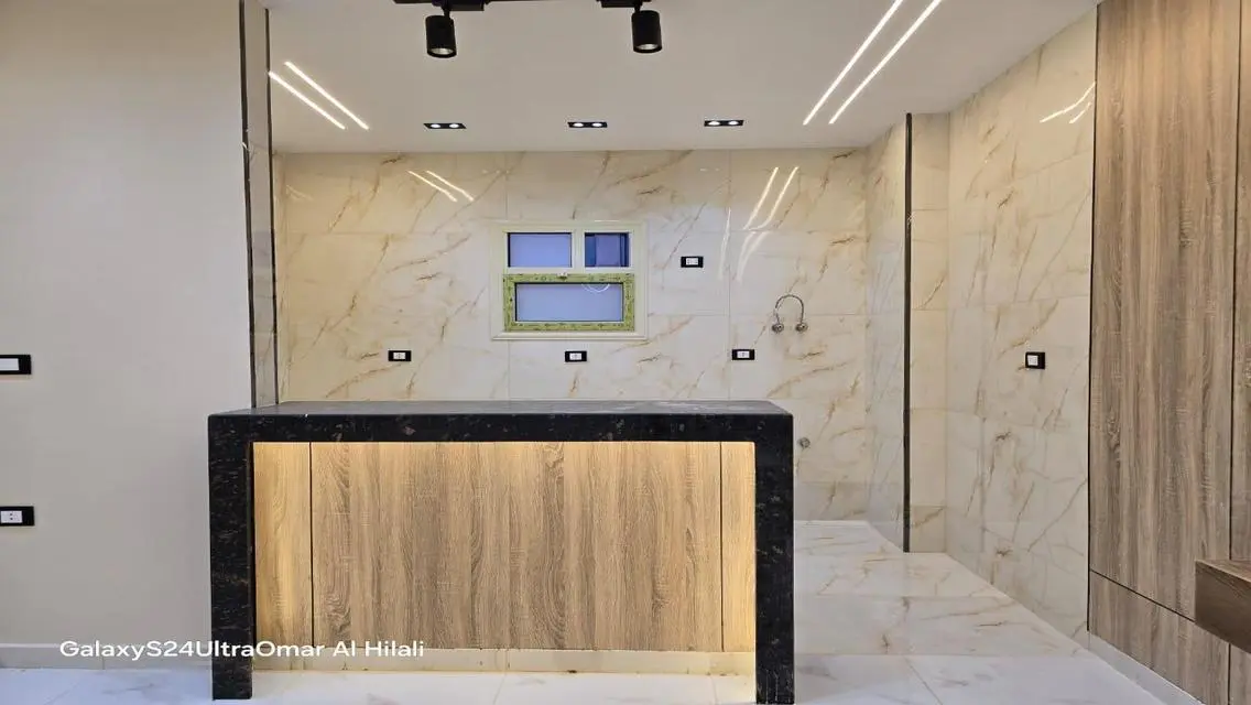 Modern Apartment for Sale near Gardens 707