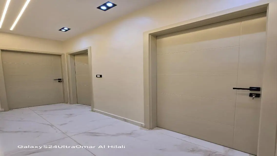 Modern Apartment for Sale near Gardens 707