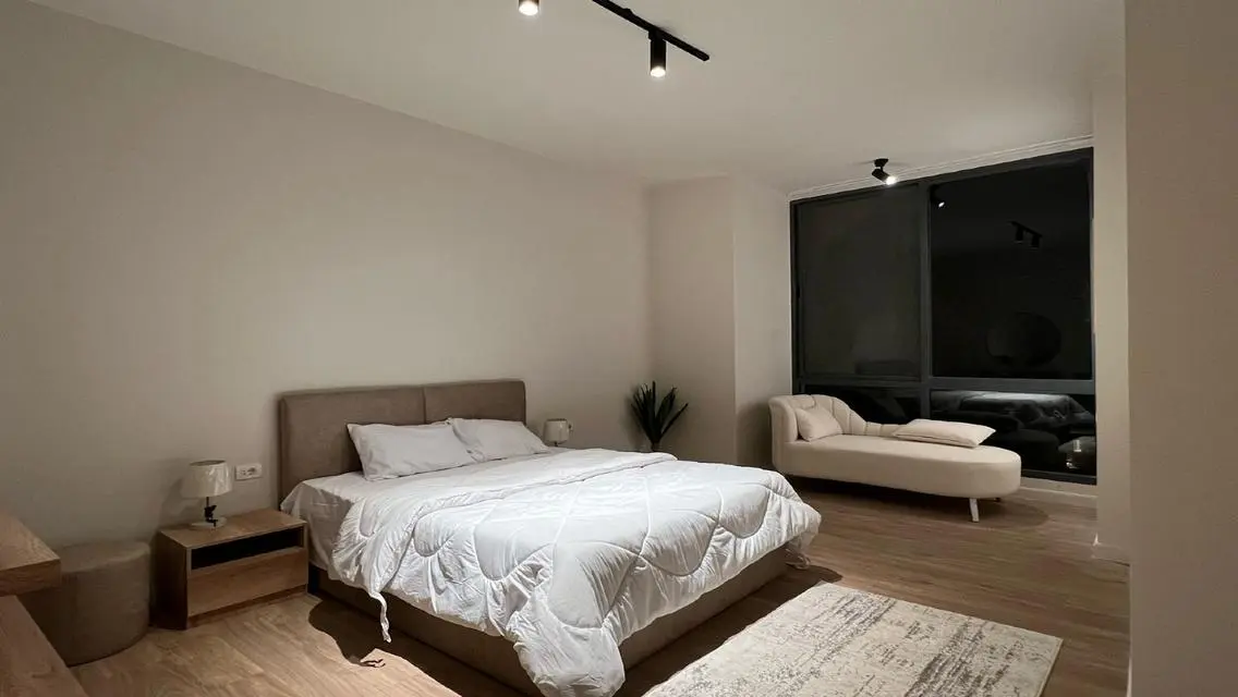 Stunning Apartment in the Heart of the City with Exceptional Amenities