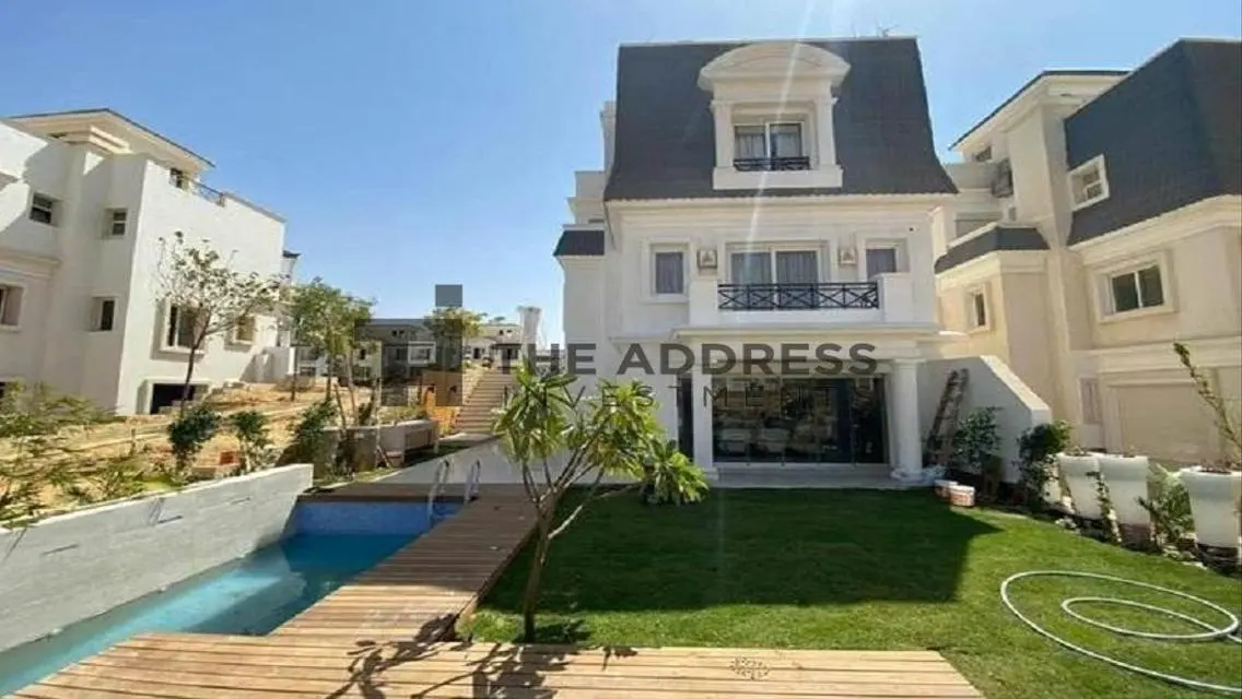 Luxury Mountain View Home in I City