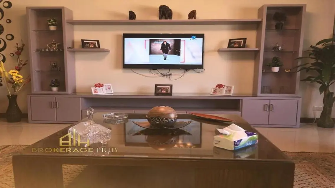 شقة فاخرة جديدة للإيجار بمساحة 150 متر2