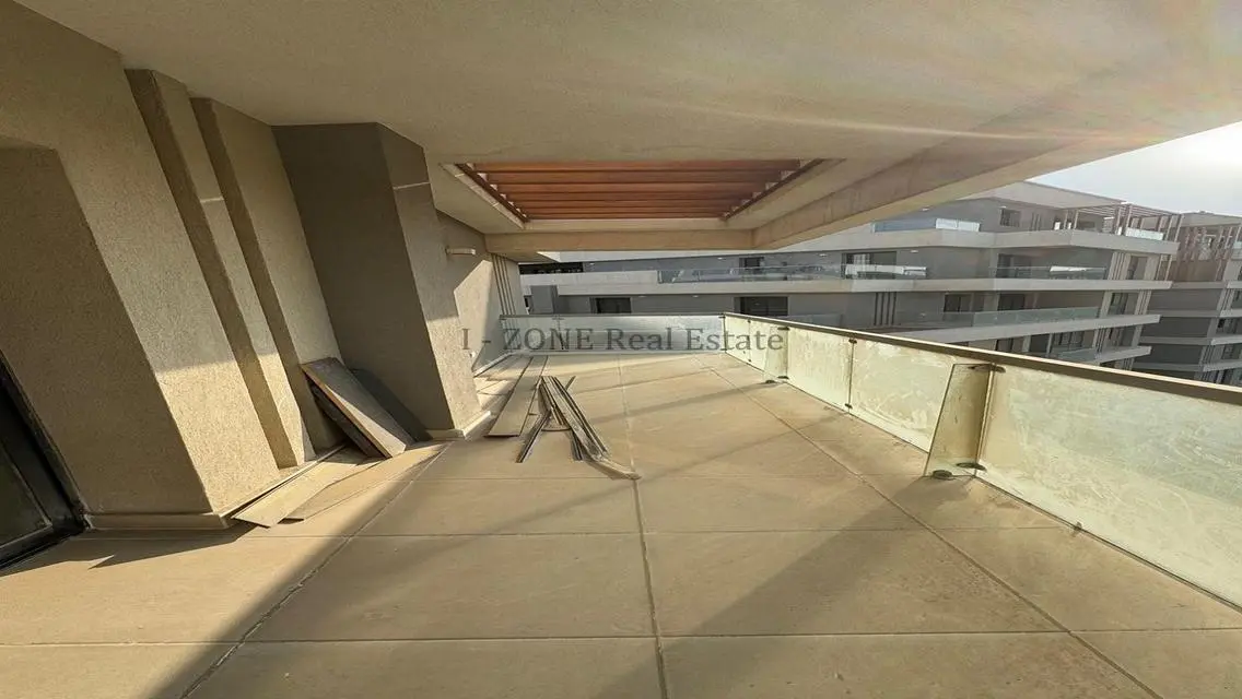 Luxury Apartment in i-zone Area