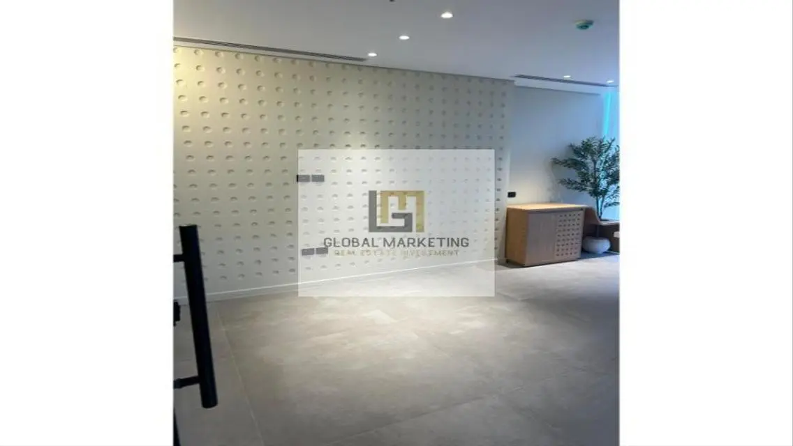 Spacious Luxury Apartment with Parking Facilities