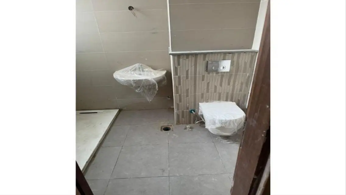 منزل فخم للبيع في قلب المدينة