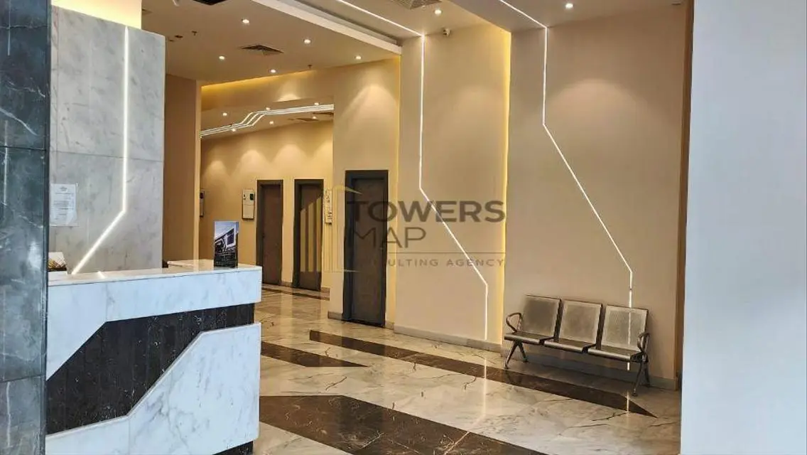 عمارة سكنية رائعة مع موقف مغطى